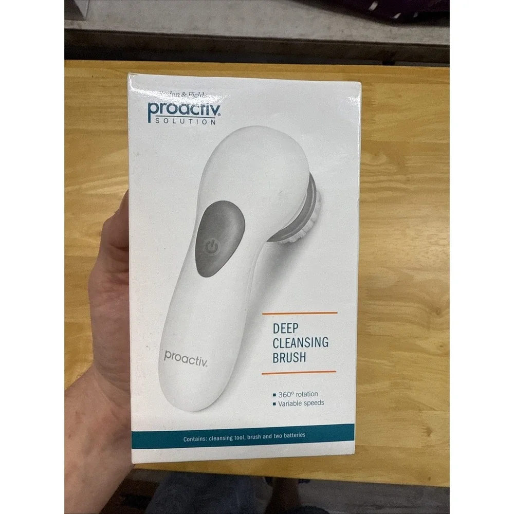 Proactiv Deep Cleansing Brush 360‎ Degree Facial Exfoliating Tool - New in box
